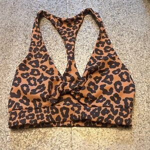 Women’s Beach Riot Twist Sports Bra Leopard Print Size Small MSRP $98